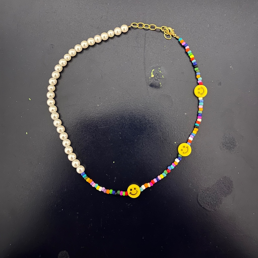 COLORFUL NECKLACE